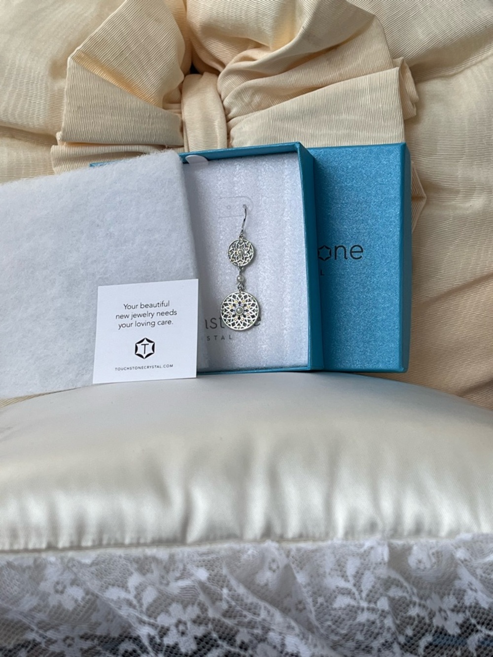 Swarovski Touchstone Lace Work Earrings BNIB - Picture 5 of 9